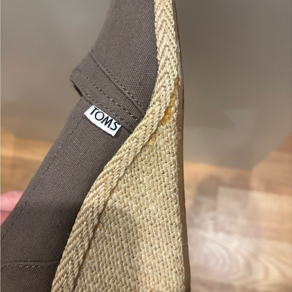 TOMS Women's Charcoal Wedge Shoes - Picture 7 of 8